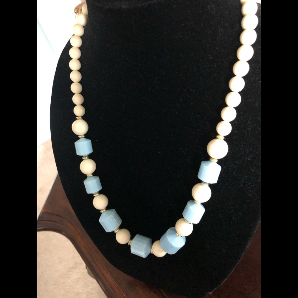 Vintage baby blue/cream bead necklace